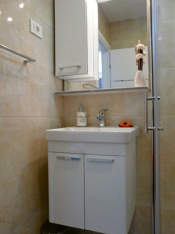 Apartments Lozina Drvenik  Exterior foto